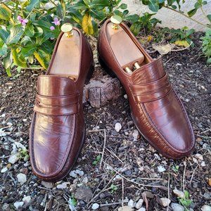 Bernard Moc Toe Loafers. Brown